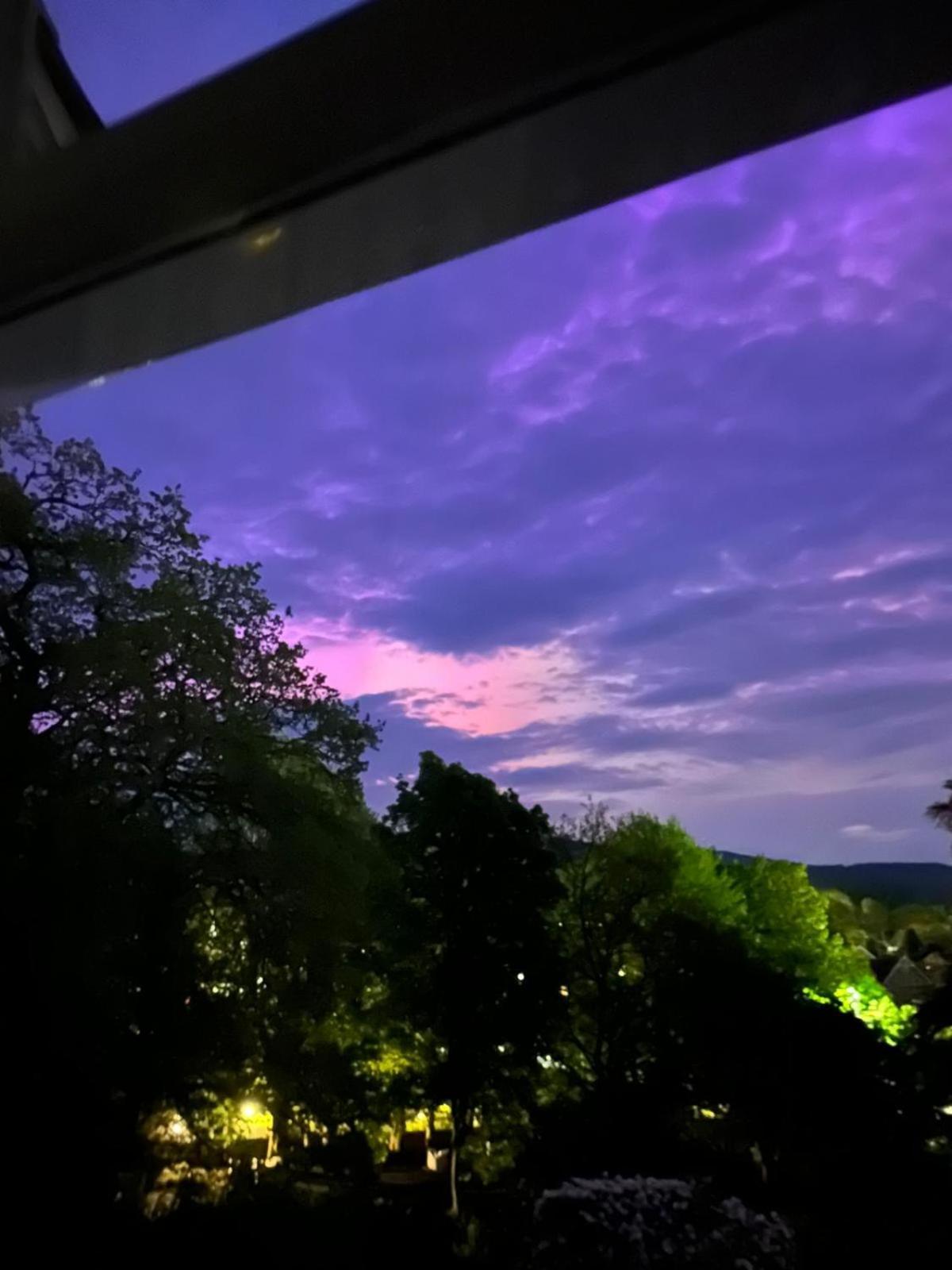 Wellwood Manor Hotel พิทลอครี ภายนอก รูปภาพ