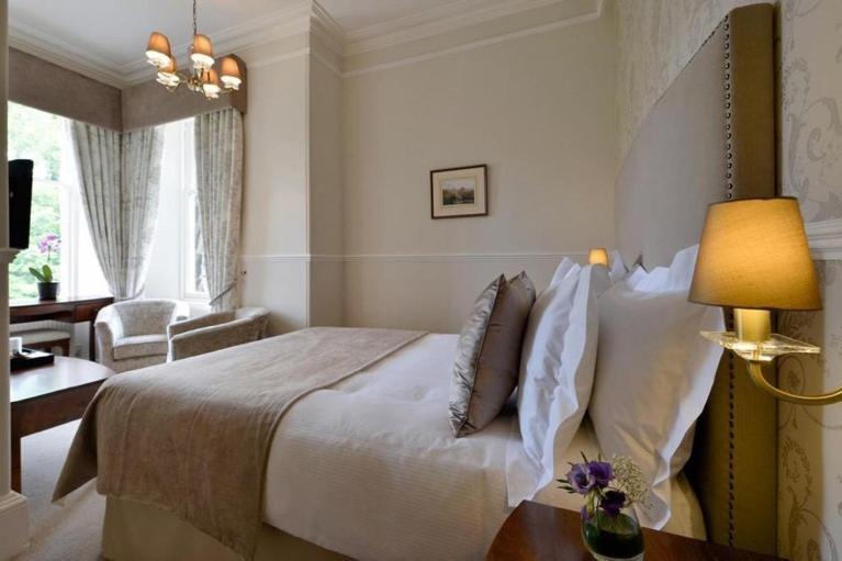 Wellwood Manor Hotel พิทลอครี ภายนอก รูปภาพ
