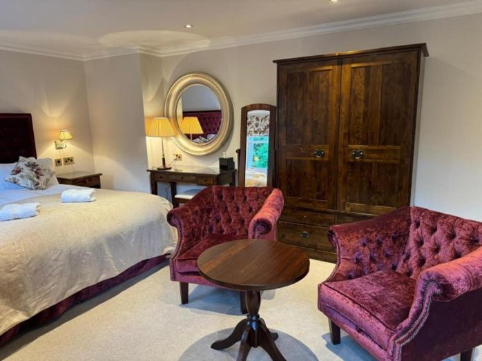 Wellwood Manor Hotel พิทลอครี ภายนอก รูปภาพ